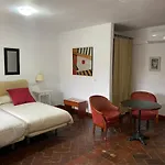 Monasterio De Rocamador Landhaus Almendral