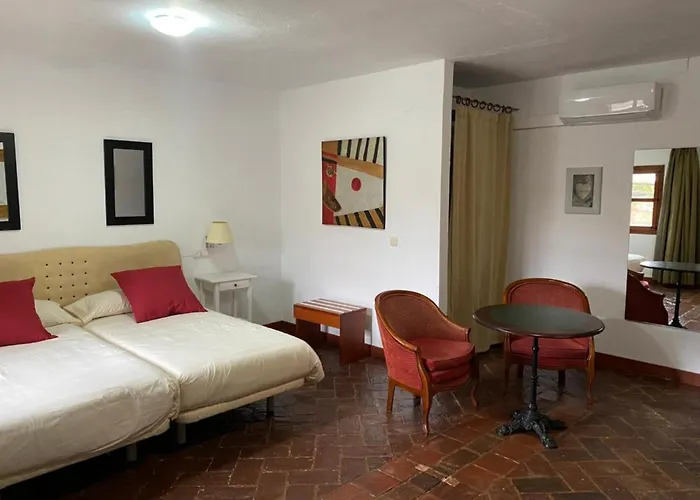 Monasterio De Rocamador Летний дом Almendral