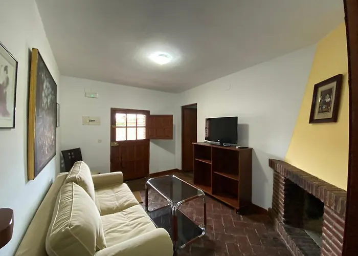 Monasterio De Rocamador Летний дом Almendral